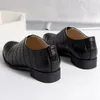 Sapatos casuais homens mocassins barco para vestido formal carreira de escritório tamanho de alta qualidade 40-46 deslizamento-on moda masculina macia