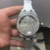 Luxe designer klassiek mode automatisch horloge Maat 41 mm De wijzerplaat is bezet met diamanten Koeienhuid band Saffierglas waterdicht Kerstcadeau