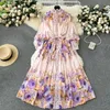 Grundlegende Freizeitkleider Wunderschönes Blumen-Flowy-Chiffon-Kleid Frauen Stehen Laternenärmel Einreiher Blumendruck Gürtel Schnürung Lange Robe Vestidos 2024