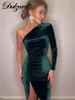 Dulzura Solid Long Sleeve One Shouldle Ruched Slit Velvet Midi Dress Bodycon Sexy Party Clubエレガントな夜のクリスマスフォール240323