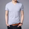 Summer Brand Tops 95% Cotton 5% spandex t shirt for Men v Neck Plain Color Short Sleeve Casual Fashion Mens kläder 240309