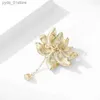 Broches SUYU Lotus chinois simulé perle comme cuivre cubique zircone broche femmes manteau Cheongsam délicate broche attache L240323