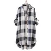 Blusas femininas camisa xadrez impressão com bainha irregular oversized ajuste manga longa lapela topo em macio respirável para senhoras