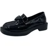 Buty zwykłe platforma kobiety patent skórzany poślizg na mokasyna kwadratowy palca czarna formalna sukienka płaskie damskie botki klinowe