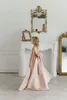 Платья для девочек Платье подружки невесты из атласа с цветком цвета слоновой кости Свадебное длинное платье для малышей
