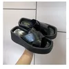 Kleding Schoenen Platform Slippers Dames 2024 Netto Rode Wiggen Mode Fee Wind Comfortabele Kruisriem Vierkant