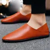 Mocassini da uomo in pelle artificiale slip on scarpe traspiranti per feste alla moda, uomo d'affari, tempo libero, comode calzature da barca da uomo 240312