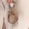 Sac de créateur Luisly Vuttallys Vittonlys Tri Color v Sac seau avec lettres imprimées Sac à bandoulière pour femme Sac à main Tendance