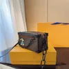 24SS Männer und Frauen Universal Luxus Designer Show Mini Soft Trunk Box Bag Damen Umhängetasche Umhängetasche Brieftasche Tlii