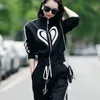 Autumn Winter Dames Casual Sports Pak Stand Kraag Zippered Sweater Coat Tops Wide Leg broek Twee -delige set Plus maat 240311