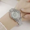 Les hommes de luxe de haute qualité regardent les femmes de la mode Hip Hop Womens Small Dial Quartz Rhinestone Full Sky Star Watch Twx8