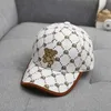 Geniş Memlu Şapkalar Kova Şapkaları Moda Bear Baby Hat Cartoon Çocuk Beyzbol Şapkası Bebek ve Toddler Ayarlanabilir Düğme Şapkası Gözlükleri J240325