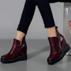 Zapatos de vestir 2024 Zapatillas de deporte de moda Mujeres Cuñas de cuero genuino Bombas de tacón alto Mujer Top Plataforma de punta redonda Oxfords Casual