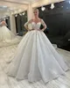 Bajeczna suknia balowa suknia ślubna dla panny młodej sheer szyi koronkowe sukienki ślubne vestido de noiva aplikacje Dubai Saudyjska iluzja arabska długie rękawy suknie ślubne