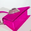 Bolsas de cetim em forma de coração em forma de coração feminino boutique chic bling cristal trapézio à noite bolsas de embreagem festa 240322