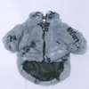 Cappotto di pelliccia per animali domestici di marca di fascia alta alla moda nuovo arrivo transfrontaliero Autunno e inverno Jarre Aero Bull Bichon Schnauzer Chihuahua Cappotto imbottito in cotone per cani di piccola e media taglia