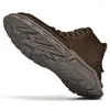 Buty 38-44 Brązowe skórzane buty na środkowym topie dla mężczyzn 2024 Autumn and Winter Outdoor Sneakers