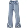 Pantaloni da ragazza Primavera Moda Jeans con perle Pantaloni a zampa d'elefante Pantaloni casual elasticizzati per lavaggio blu ad alta elasticità 240318