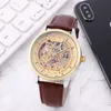 Topmerk luxe herenhorloges zakelijk heren designerhorloge Skeleton wijzerplaat Lederen band Mechanisch Automatisch 43 mm Gouden polshorloges voor heren kerstcadeau