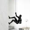 1PCクライミングマンウォール彫刻樹脂彫像クライミングアスリートマンアートハンドフィッシングスポーツオーナメントホームフィギュアミニチュア240323