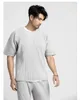 Miyake Plissee-T-Shirt für Herren, Sommerkleidung, kurzärmelig, schlichtes T-Shirt, modische schwarze Hemden, runder Kragen, Sport-Top 240311