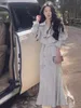 ファッションブリティッシュスタイルのマーメイドドレス2ピースセット韓国ラペルショートトレンチコート衣装エレガントな秋の服スーツ240321