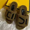 Femmes sandales mode chaussures chaudes intérieures extérieures pour femmes pantoufles de créateur d'automne d'hiver les pantoufles 02