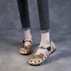 Sapatos casuais ZXRYXGS de alta qualidade flores de couro real mulher apartamentos 2024 conforto buraco sandálias mulheres maré