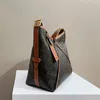 Tote shoppingväska äkta läder mode bokstäver magnetknapp inuti blixtlåsficka plånbok kvinnor axelväskor hög kapacitet handväska