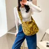 Axelväskor 2024 mjuk färgglada leopard modehandväskor pu kvinnor hink koppling crossbody shoppingpaket för damer