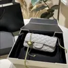 2024 El çantası Crossbody Tasarımcı Çantalar CC Çanta Mini Siyah Pembe Çanta Altın Donanım Çantalar Kadın Sling Bag Klasik Flep Cüzdan Çapraz Vücut WO WBQF