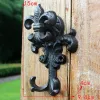 Rails Antique Black Fleur de Lis Design Cast Iron Wall Hook med två hängare Europeiska industriella accenter Hemträdgårdsväggdekor