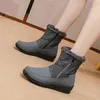 피트니스 슈즈 여성 캐주얼 평평한 신발 방수 발목 플랫폼 부츠 가짜 모피 비 슬립 크기 35-40 겨울 야외
