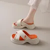 Tofflor söta för kvinnor som bär utåt 2024 Summer Fairy Style Sole Sandals med Mesh Red Matsutake Soft OU