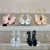 Rene Caovilla Heel Margot Crystal Light Sandálias com Padrão de Cobra Decoração Feminina Slim Fit Salto Alto Designer de Luxo Tornozelo Envoltório Sapatos de Noite Sapatos Requintados