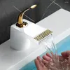 الحمام الحمام صنبور Tianview النحاس الشلال Washbasin الصنبور البارد وحوض كونترتوب مضاد للخبز الطلاء