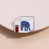 Cartoon olifant in de kamer email Pin grappige metalen broches rapel badge decor rugzak jas accessoires sieraden cadeau voor kind