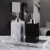 Dyspensery akcesoria łazienkowe popularne imitacja marmurowa żywica rąk dezynfekcja butelka szamponowa butelka balsamowa do hotelu