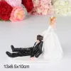 Calligraphy Bride and Groom Figures Wedding Cake Toppers Syntetiska hartsdockor Valentins dag Engagementdekor Anniversary Figuringåva