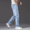 Tallas grandes 40 42 44 Jeans azules claros para hombres Primavera y verano Pantalones sueltos rectos avanzados Estiramiento delgado Pantalones de mezclilla Ropa de marca masculina Z0Rm #