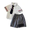 maglietta per bambini vestiti per bambini set per bambini ragazzi designer set 1-15 anni ragazza ragazzo maglietta di lusso pantaloncini estivi Manica con lettere tag Classico nero bianco A06