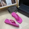 Kvinnors flip flops tjocka bottenplattform thong sandaler sommarskor mjuka badrum tofflor kudde bilder utomhus inomhusskor