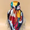 Parei Fashion Travel 90X90CM Bandane Moda Nuovo stile Sciarpa di seta Four Seasons Beach Sunshine Scialle Stampa di lusso Plaza Kerchief 24325