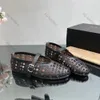 مصمم نساء اللباس أحذية Alalass أعلى جودة Mary Jane Ballet Flats مجوفة الشبكات الصنادل حول رأس الرئيس راينستون برشام أحذية حزب جلدية أصلية الحجم 35-45