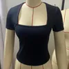 女性のブラウス女性スリムフィットサマートップスタイリッシュなスクエアネックシャツコレクションコレクションプルオーバーソリッドカラーTシャツ
