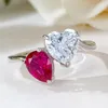 Bagues de cluster S925 Bague en argent Pigeon Blood Red 7 7mm Pierre bicolore Femme Quotidien Luxe