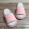 Winter Slippers 249 2024 Thuis Pluche Vrouwen Herfst Zachte Warme Katoenen Schoenen Gast Mannen Slides Huis Indoor Vloer Slaapkamer slippers 5