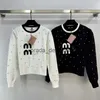 Designer kvinnors tröjor 24SS tidigt på våren Nya Miui Girls 'Style Age Minskar kontrastbrevet Jacquard Full Diamond Sticked Pullover tröja för kvinnor