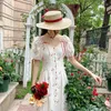 パーティードレス女性半袖白い花の刺繍バックレスフィットとフレアスプリットミディドレスカジュアルデイリーブルー印刷2024