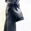 Ręcznie robione worki na skórzane torby na wiadro dla kobiet 2024 Naturalna torebka z osłoną retro lady pod pachami Crossbody